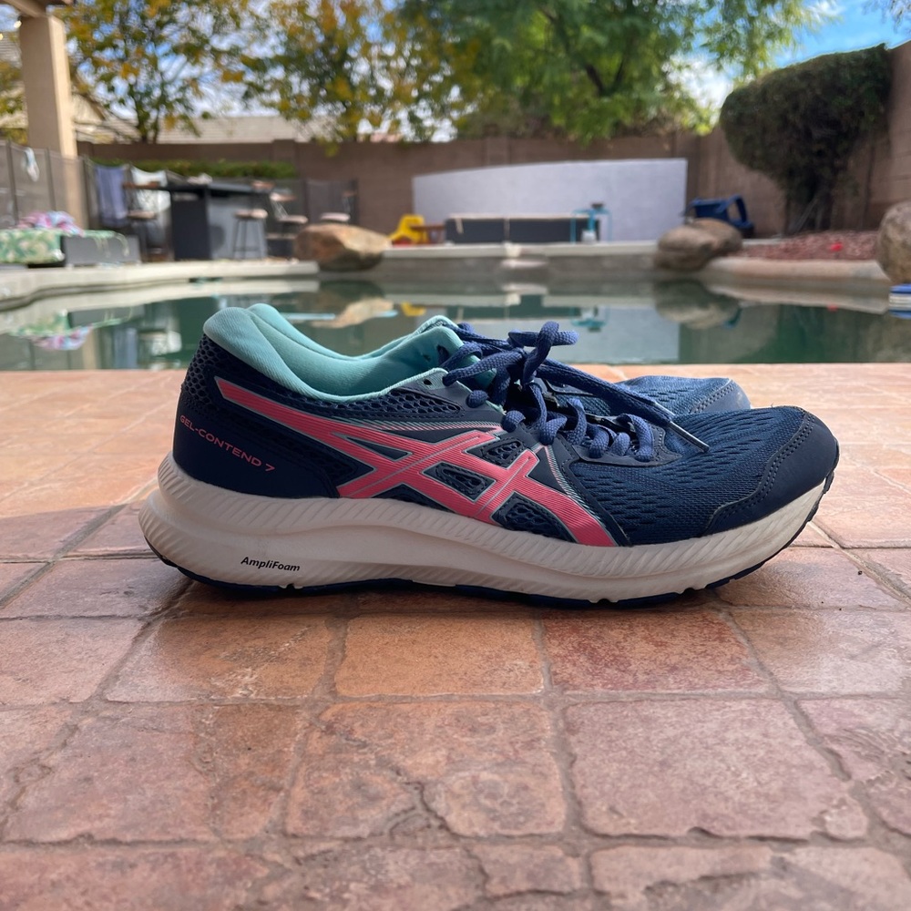 ASICS Women's Blue and Pink Running Shoes